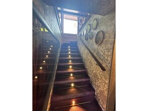 Retail in Barcelona, Barcelona to rent Interior Photo- Image 2 of 3