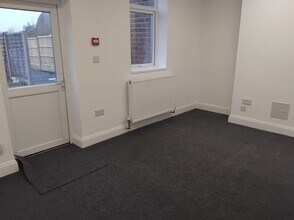 7 Queen St, Telford to rent Interior Photo- Image 1 of 3