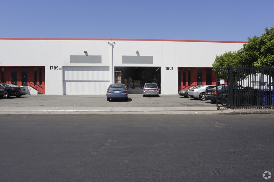 1771-1837 E 46th St, Los Angeles, CA for rent - Primary Photo - Image 1 of 39