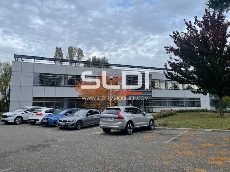 Office in Saint-Priest to rent Building Photo- Image 1 of 8
