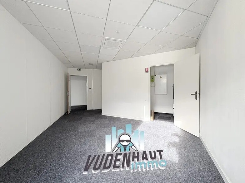 Office in Toulouse to rent - Building Photo - Image 3 of 9