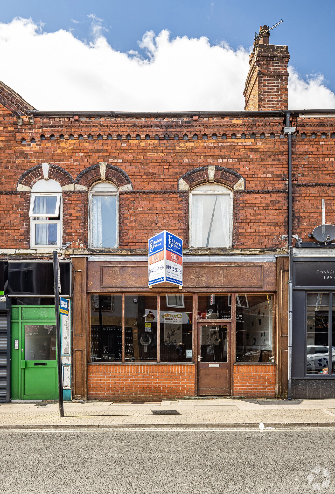 48 Wigan Ln, Wigan for sale Primary Photo- Image 1 of 1