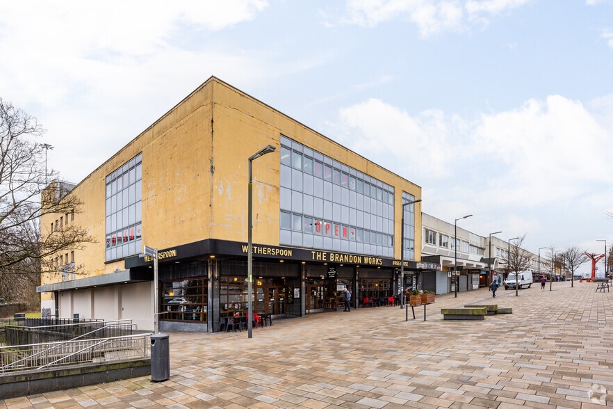 Brandon Parade S, Motherwell to rent - Building Photo - Image 2 of 3