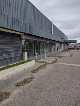 Light Industrial in Perpignan for sale - Building Photo - Image 2 of 4