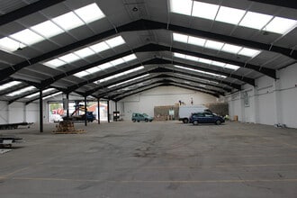 Grange Ave, Wetherby to rent Interior Photo- Image 2 of 3