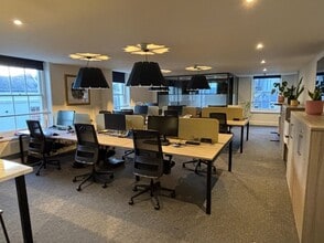 11 Upper Market St, Hove to rent Interior Photo- Image 2 of 5