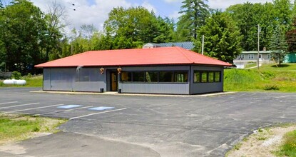 335 W Main St, Hillsborough, NH for rent Building Photo- Image 1 of 3