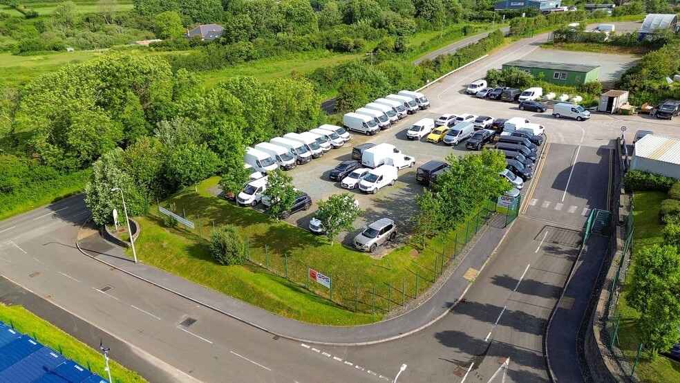Unit 13 Priory Park, Milford Haven to rent - Other - Image 1 of 3