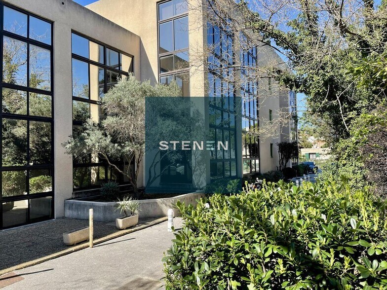 Office in Marseille for sale - Building Photo - Image 1 of 10