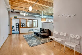 701 N 36th St, Seattle, WA to rent Building Photo- Image 2 of 3