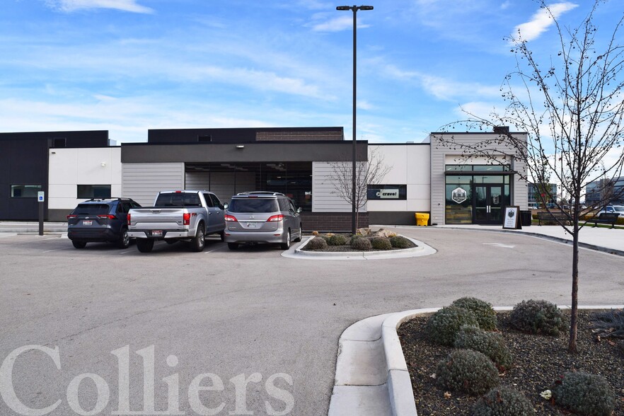 2900 W Excursion Ln, Meridian, ID for rent - Building Photo - Image 3 of 7