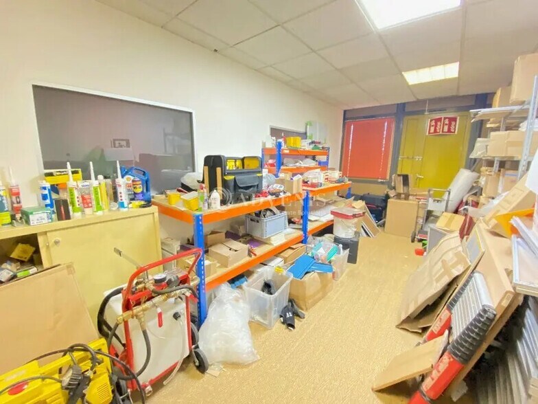 Office in Croissy-Beaubourg for sale - Interior Photo - Image 3 of 4