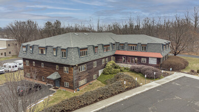 32 Industrial Dr E, Northampton, MA for rent Building Photo- Image 1 of 27