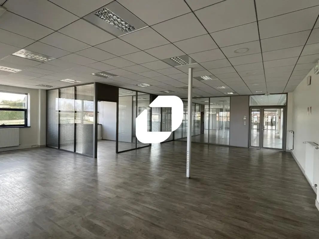 555 Rue De La Dombes, Miribel to rent Interior Photo- Image 1 of 56