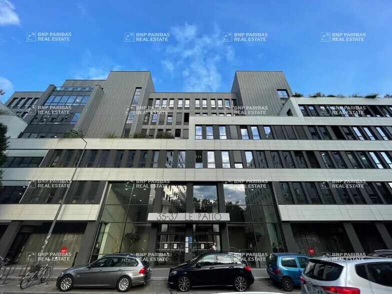 Office in Villeurbanne to rent - Building Photo - Image 2 of 19