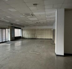 Queens Way, Weston Super Mare to rent Interior Photo- Image 2 of 2