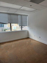 150 SE 2nd Ave, Miami, FL for rent Building Photo- Image 1 of 7