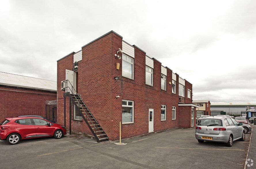 Battersea Rd, Stockport for sale - Building Photo - Image 2 of 6