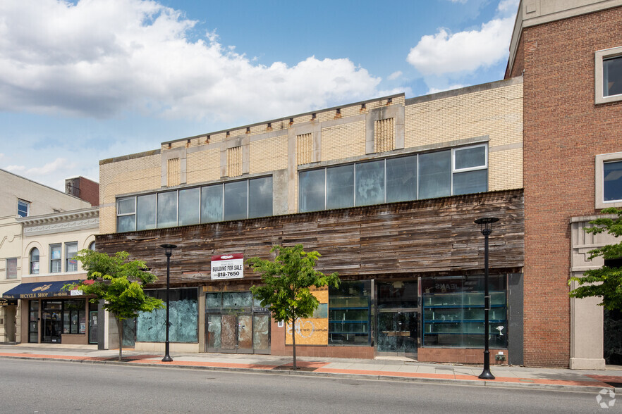 42-46 Main St, Hempstead, NY for sale - Building Photo - Image 1 of 1