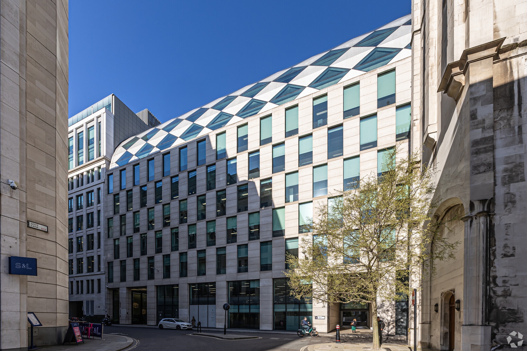 100 Wood St, London to rent Primary Photo- Image 1 of 4