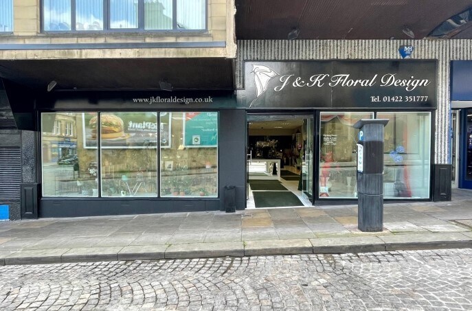 2 Alexandra, Halifax for sale - Primary Photo - Image 1 of 1