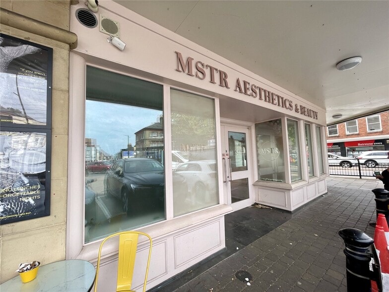 Ingrave Rd, Brentwood to rent - Building Photo - Image 1 of 4