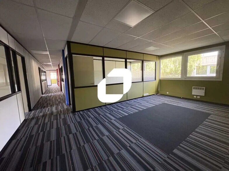 Office in Bièvres to rent - Interior Photo - Image 3 of 14