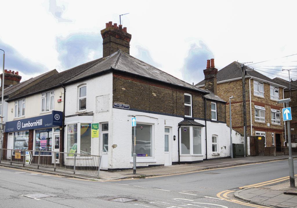 23 West St, Sittingbourne to rent Building Photo- Image 1 of 2