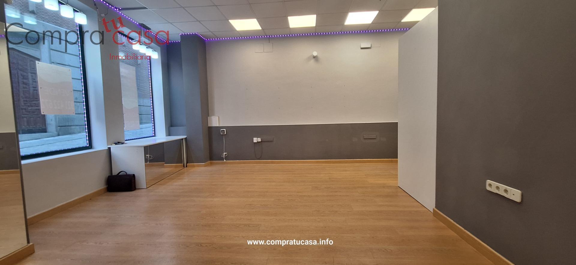 Retail in Segovia, Segovia to rent Interior Photo- Image 1 of 11