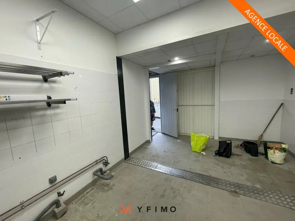 Location Local d'activités 100 m² - Photo 1