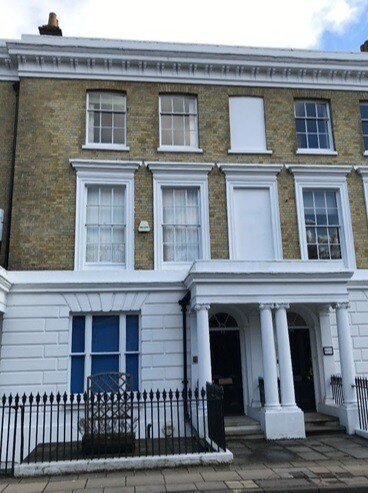 43 Southgate St, Winchester to rent - Building Photo - Image 1 of 5