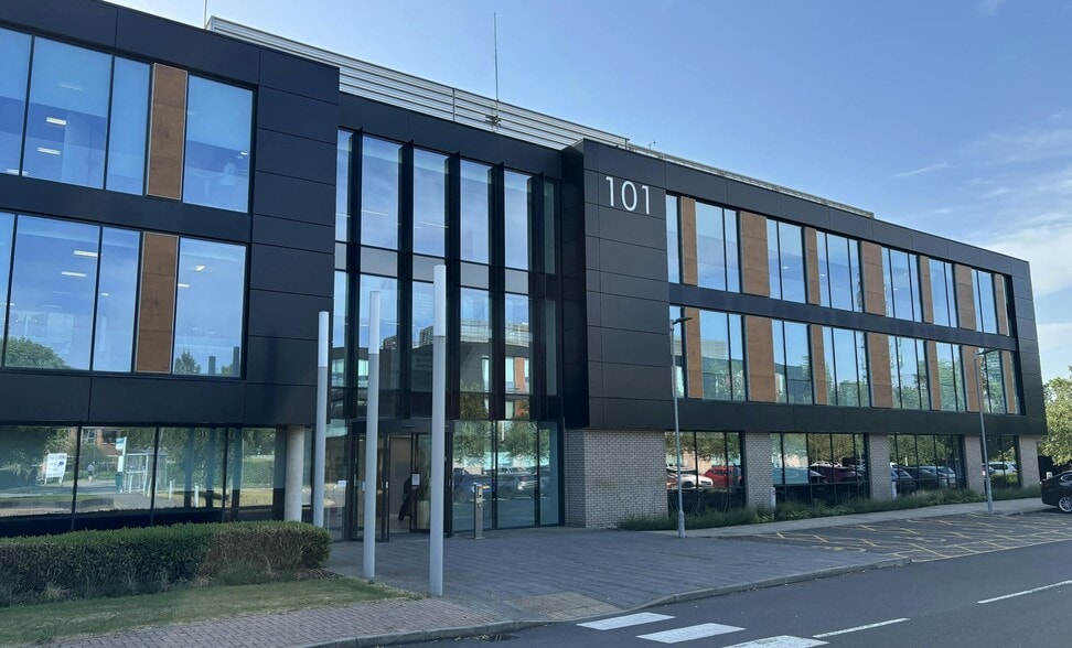 101 Park Dr, Milton to rent - Building Photo - Image 1 of 2