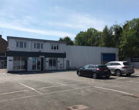 381 Croydon Rd, Caterham for sale Primary Photo- Image 1 of 1