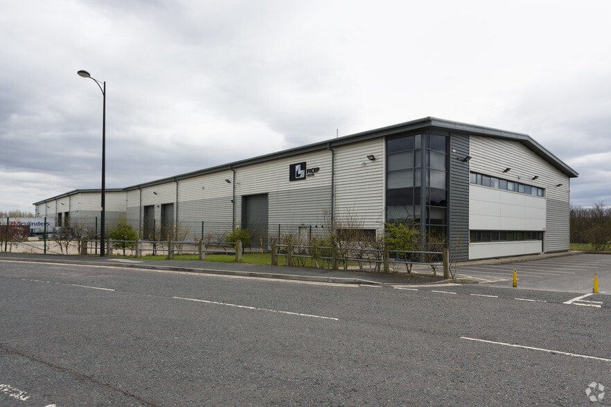 Gilcar Way, Castleford for sale - Primary Photo - Image 1 of 1