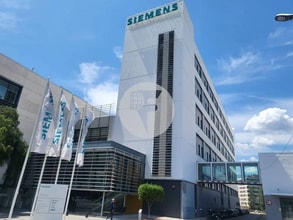 Carrer de Lluís Muntadas, 5, Cornellà de Llobregat, Barcelona to rent Building Photo- Image 2 of 31