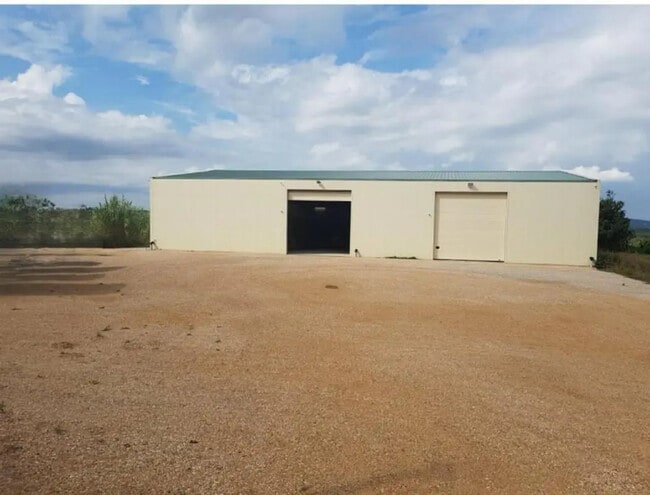 Vente Entrepôt 660 m²