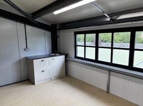 Buckle St, Temple Guiting to rent Interior Photo- Image 1 of 4