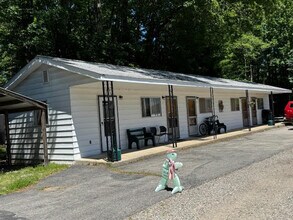 Houghton Lake Multi-Family Portfolio portfolio of 3 properties for sale on LoopNet.co.uk Building Photo- Image 1 of 12