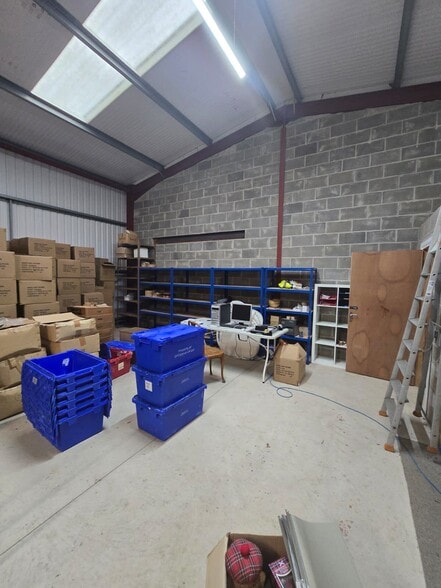 Muir Pl, Livingston to rent - Building Photo - Image 2 of 3