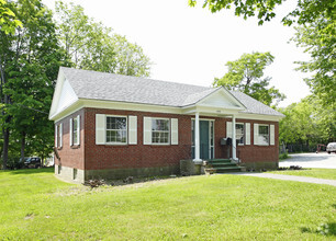 145 Main St, Newport, ME for sale Primary Photo- Image 1 of 1