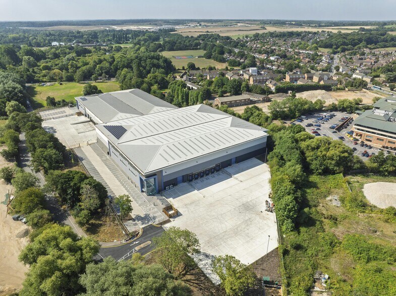 Denham Way, Rickmansworth to rent - Building Photo - Image 3 of 92