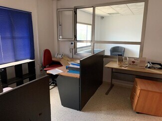 More details for Polígono Sen-1 Entrenucleos, S/N, Dos Hermanas - Industrial to Rent