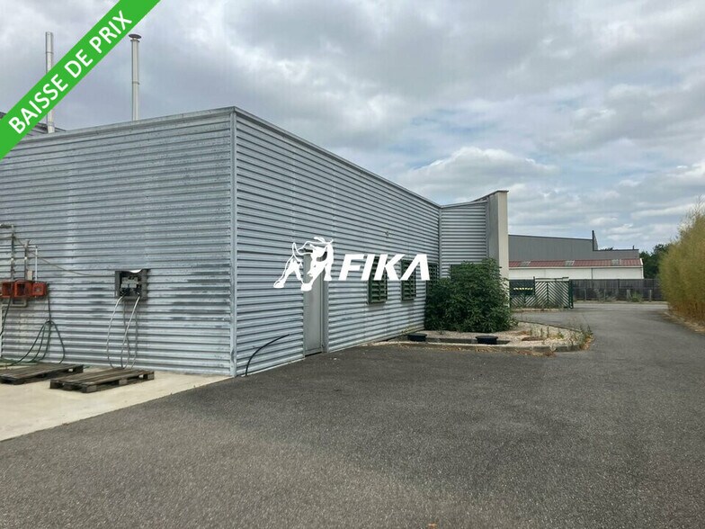 Light Industrial in Fontenilles for sale - Building Photo - Image 2 of 10