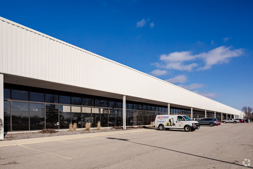 1601-1701 W Hawthorne Ln, West Chicago, IL for sale - Building Photo - Image 1 of 1