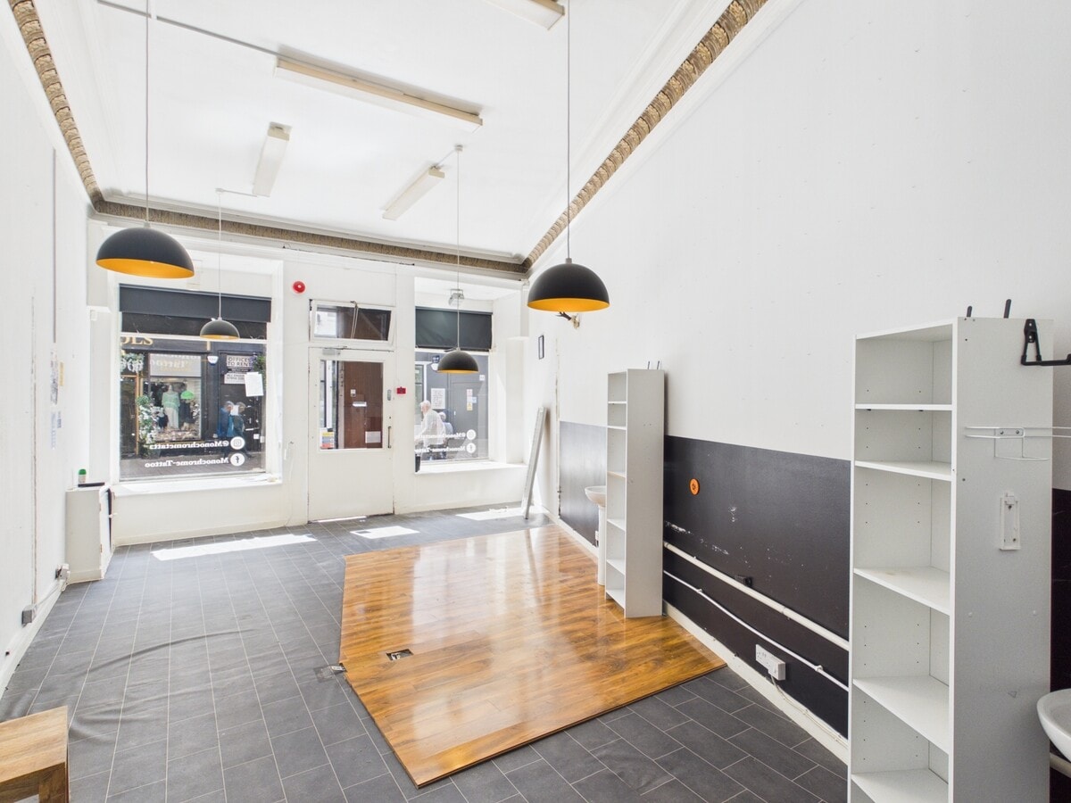 38 Newmarket St, Ayr, SAY KA7 1LP - Unit 615 -  - Interior Photo - Image 1 of 2