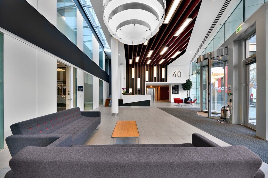 40 Torphichen St, Edinburgh to rent - Building Photo - Image 3 of 11