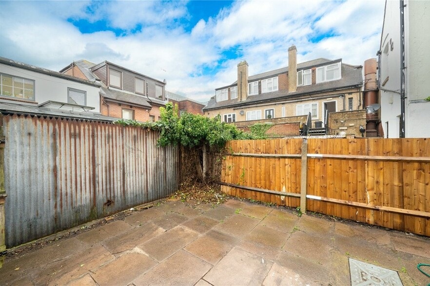 31 Catherine St, St. Albans to rent - Other - Image 3 of 3