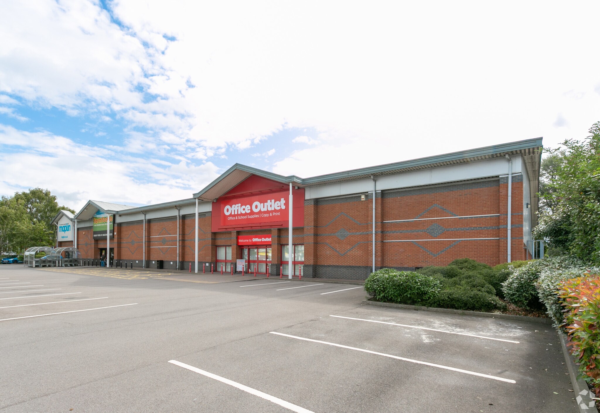 108 Eastern Ave, Gloucester for sale Primary Photo- Image 1 of 1