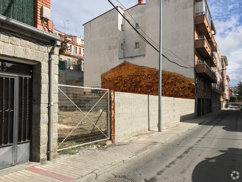 Calle Capitán Méndez Vigo, Ávila, Ávila for sale - Primary Photo - Image 1 of 3
