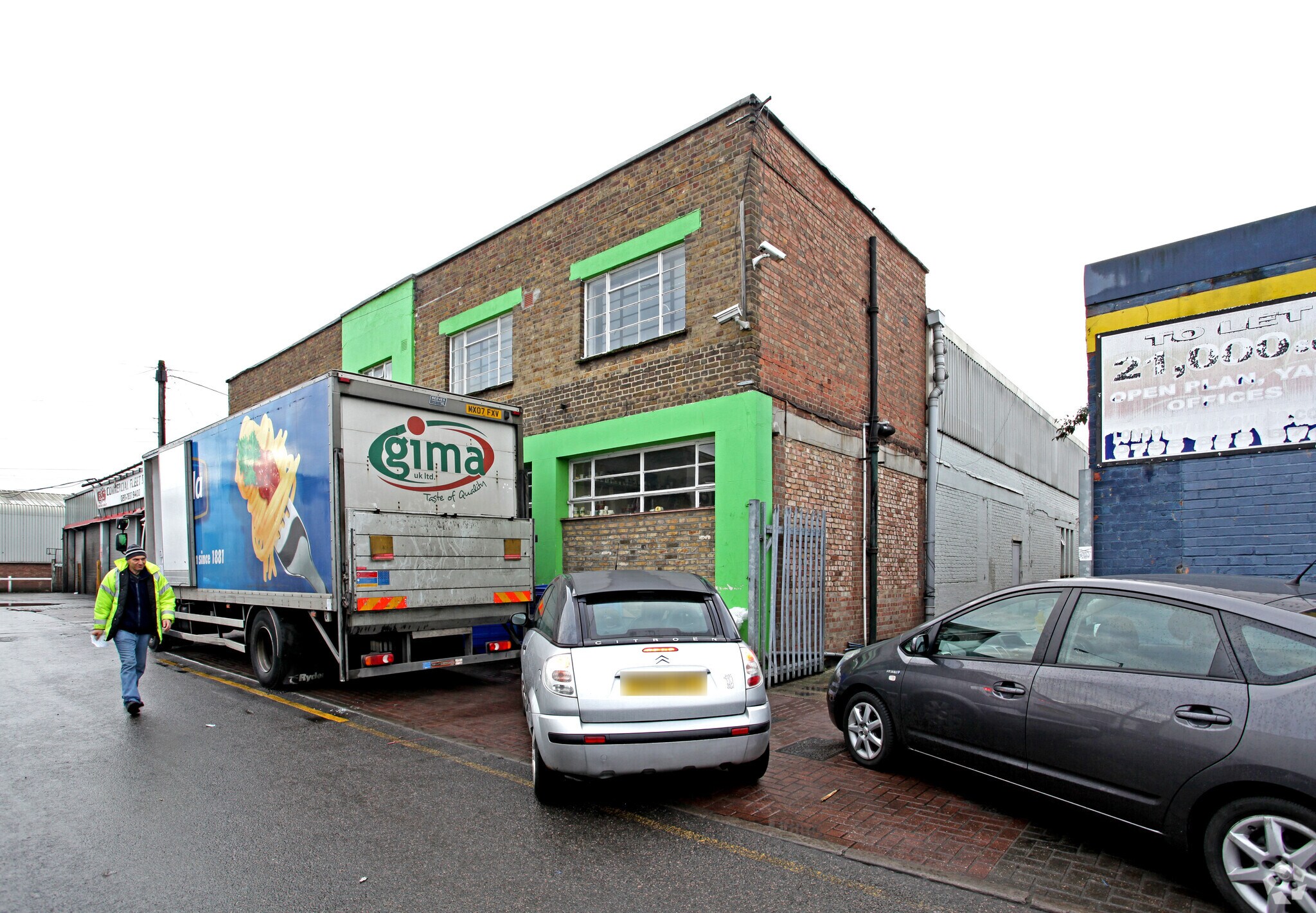 11 Anthony Way, London for sale Primary Photo- Image 1 of 1